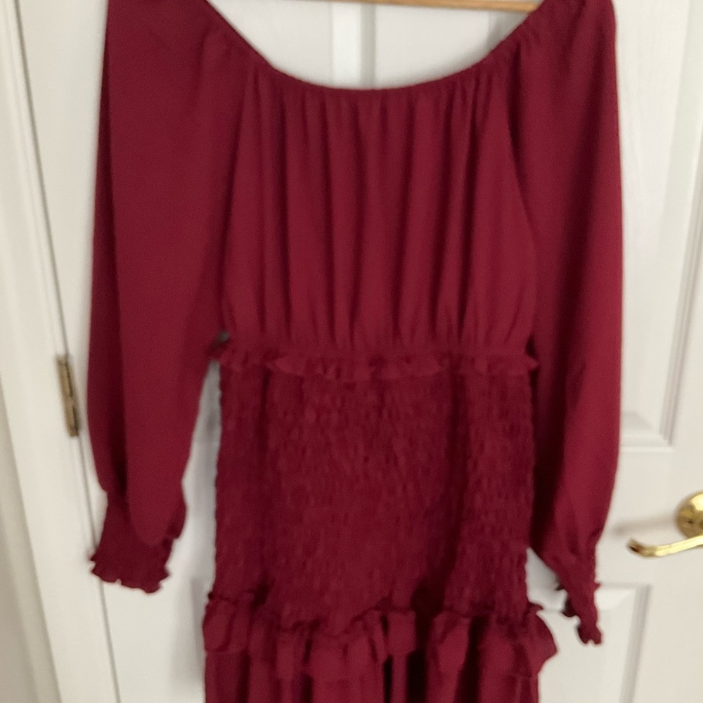 Red Dress - Picture 3 of 3